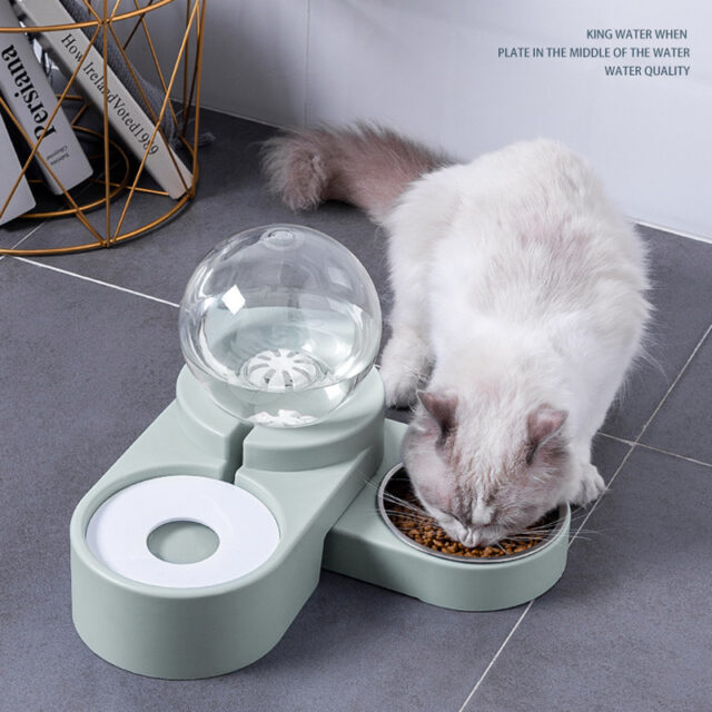 Bubble Ball Pet Fountain – Auto Feeder & Water Bowl (1.8L)
