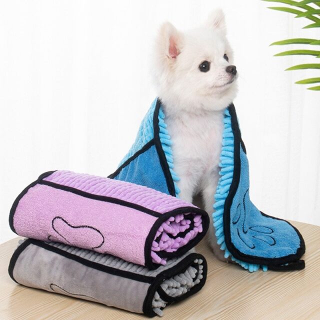 Super Absorbent Pet Bath Towel – Quick-Dry Microfiber for Dogs & Cats - Image 3