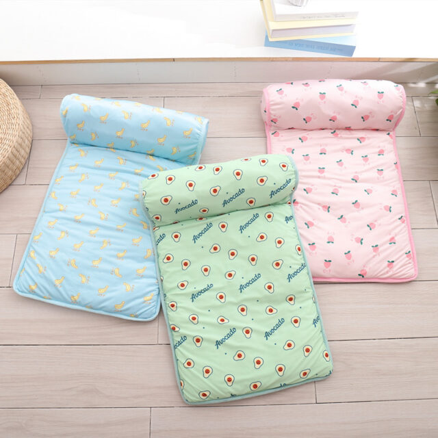 Cooling Pet Mat – Breathable Summer Blanket for Dogs & Cats - Image 7