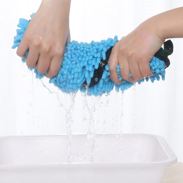 Super Absorbent Pet Bath Towel – Quick-Dry Microfiber for Dogs & Cats - Image 2