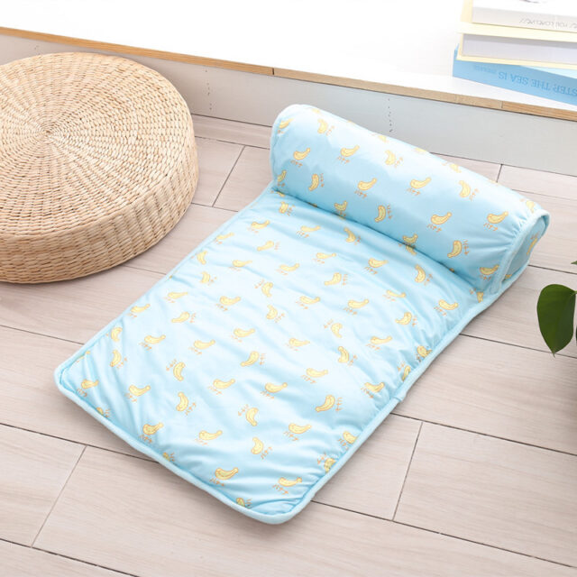 Cooling Pet Mat – Breathable Summer Blanket for Dogs & Cats - Image 2